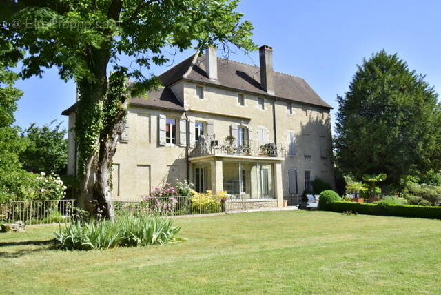 n°1 - Maison à TOURNUS