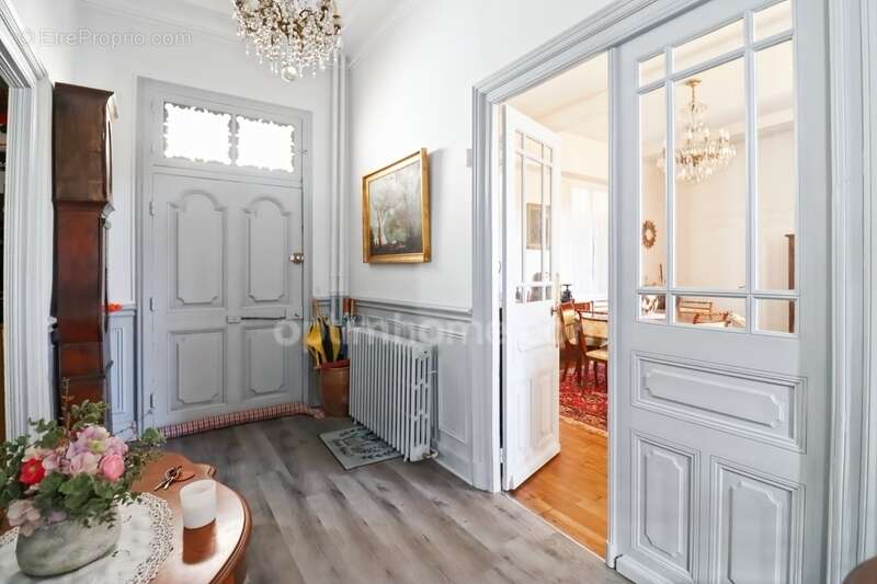 Maison à MAGNAC-LAVAL