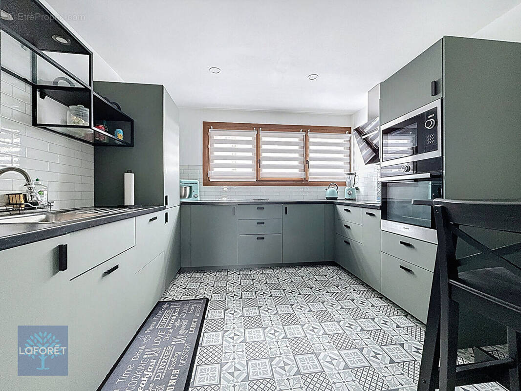 Appartement à CHILLY-MAZARIN