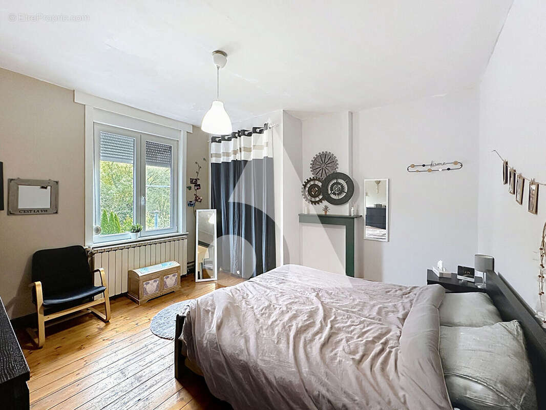 Maison à MORTAGNE-DU-NORD