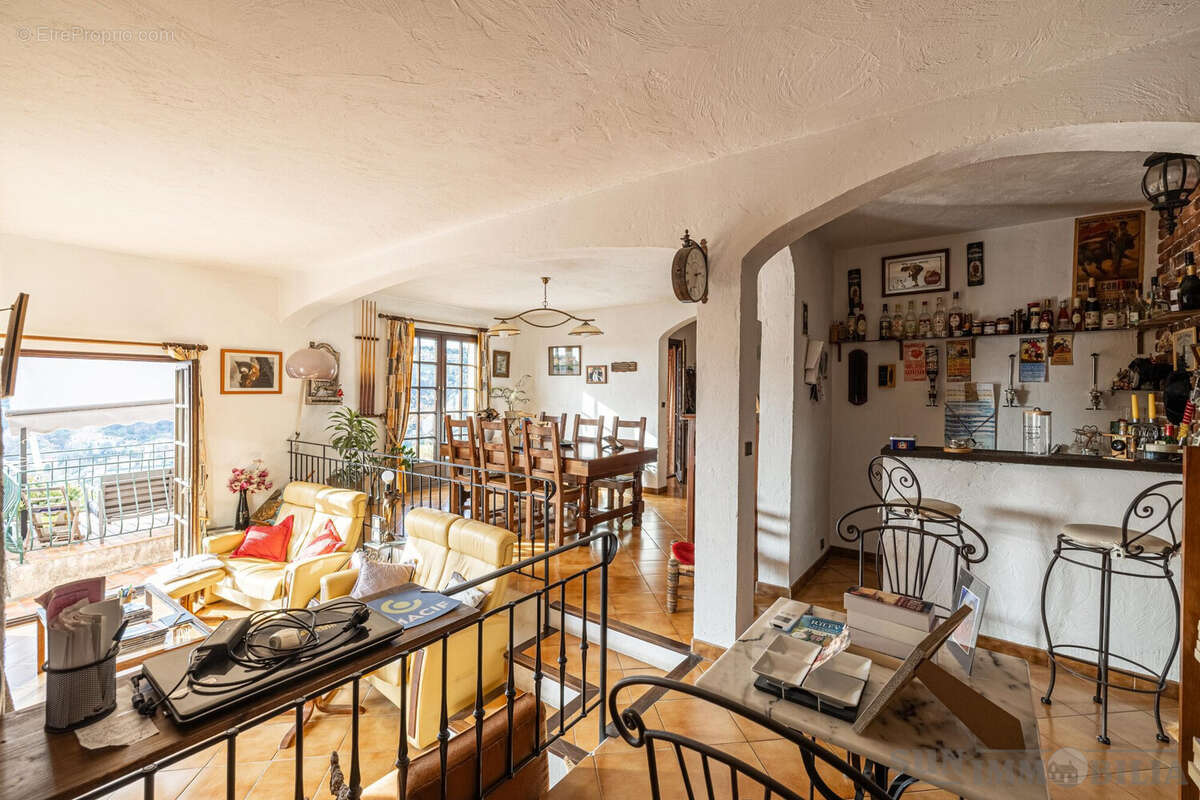 Maison 134 m² à Cagnes-Sur-Mer  - photo 5