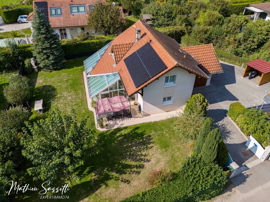Maison à ETREMBIERES