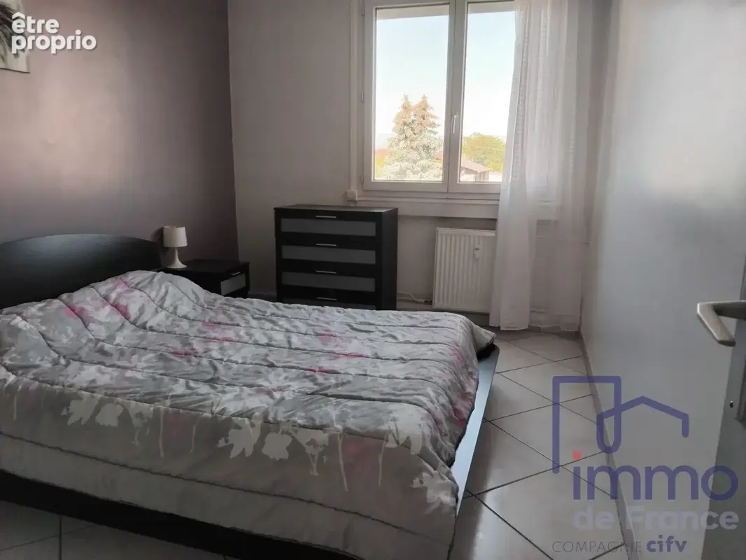 Appartement 77 m² à Sury-Le-Comtal  - photo 3