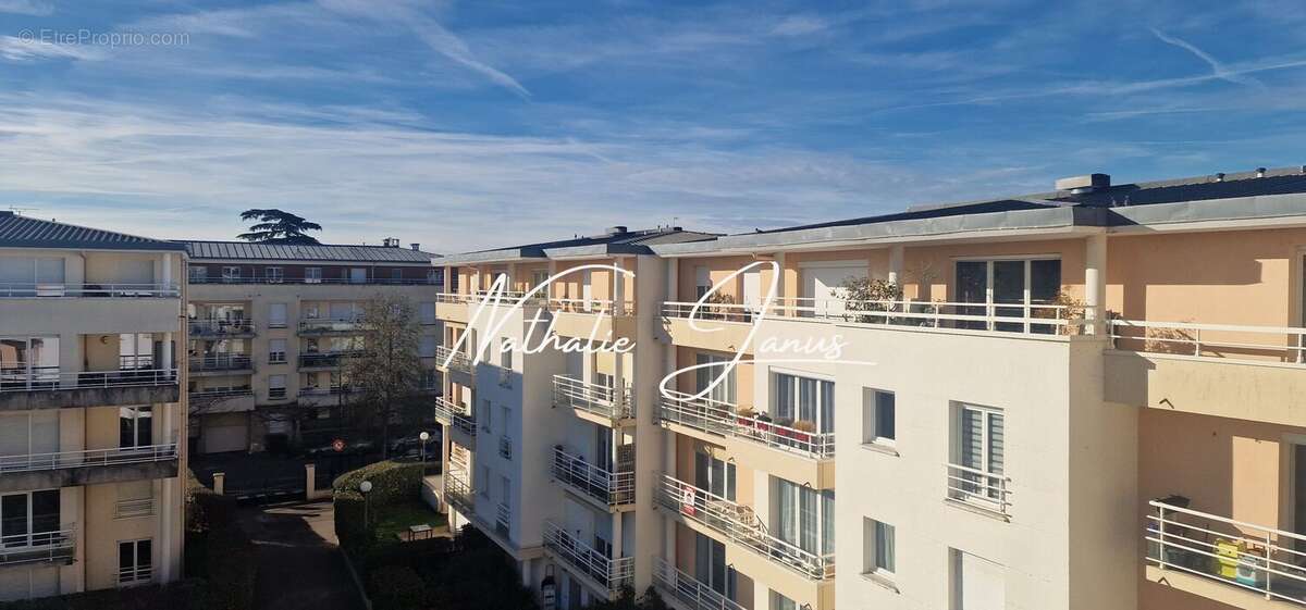 Appartement à CORBEIL-ESSONNES