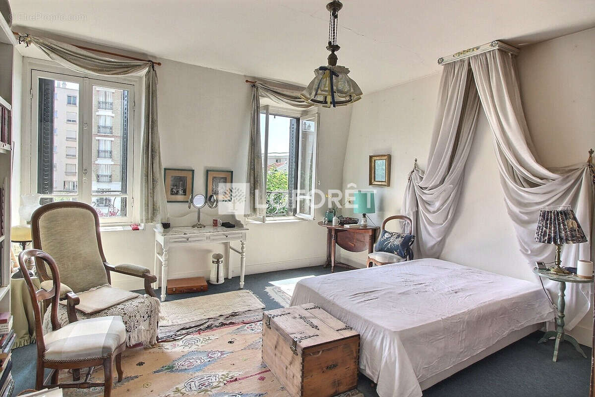 Maison à BOIS-COLOMBES