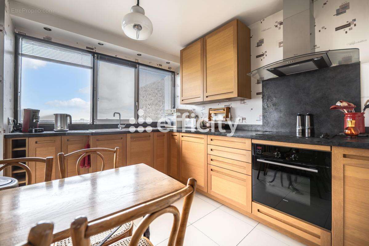 Appartement à MAISONS-ALFORT