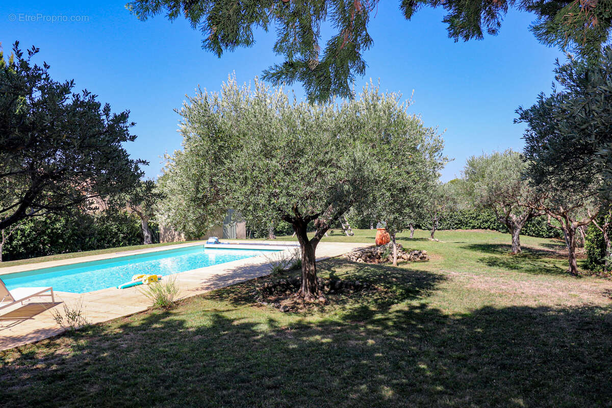 Villa 5 chambres sur terrain 2000m2 avec piscine à 2 pas du village de flayosc - photo 42