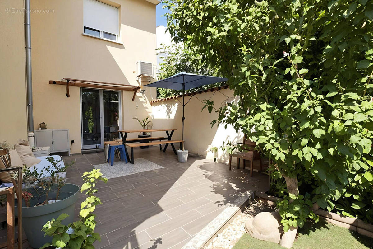 Maison à SAINT-PRIEST