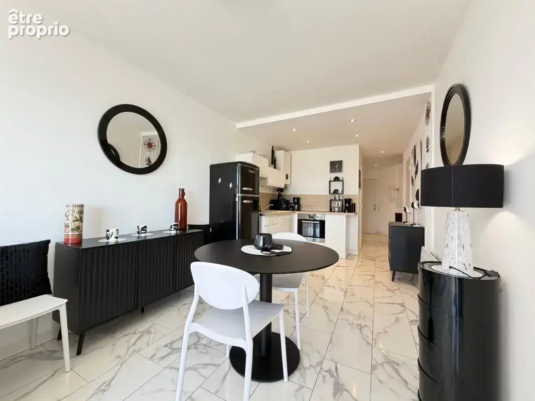 STUDIO rénové avec VUE MER à 150 m Pontaillac - photo 6