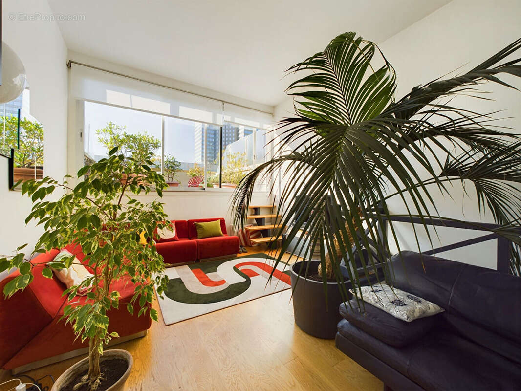 Appartement à COURBEVOIE