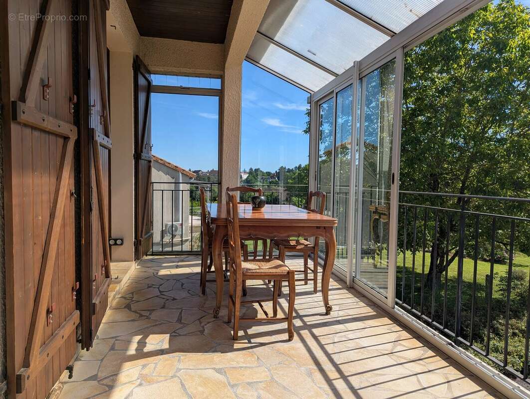 Maison à MONTMORILLON