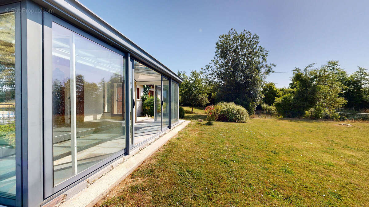 Maison à NOYANT-D&#039;ALLIER