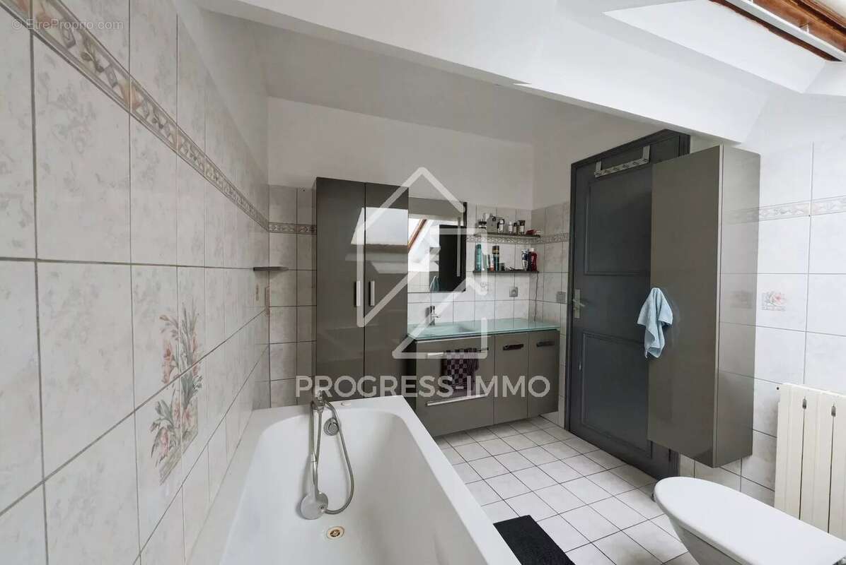 Maison à VILLECRESNES