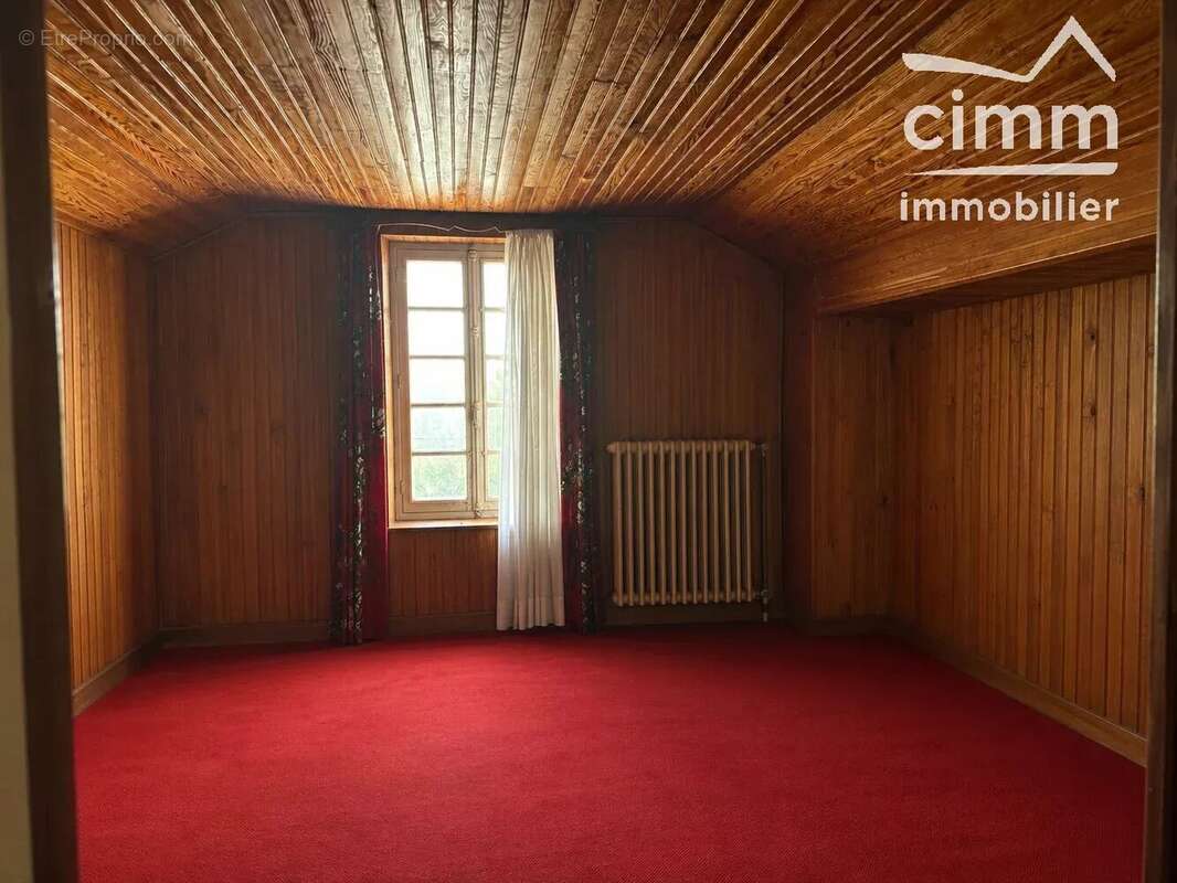 Maison à COULOMMIERS