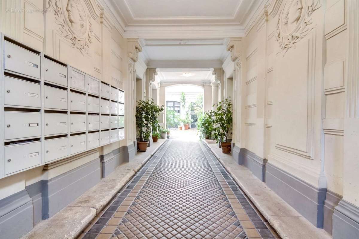 Appartement à PARIS-11E