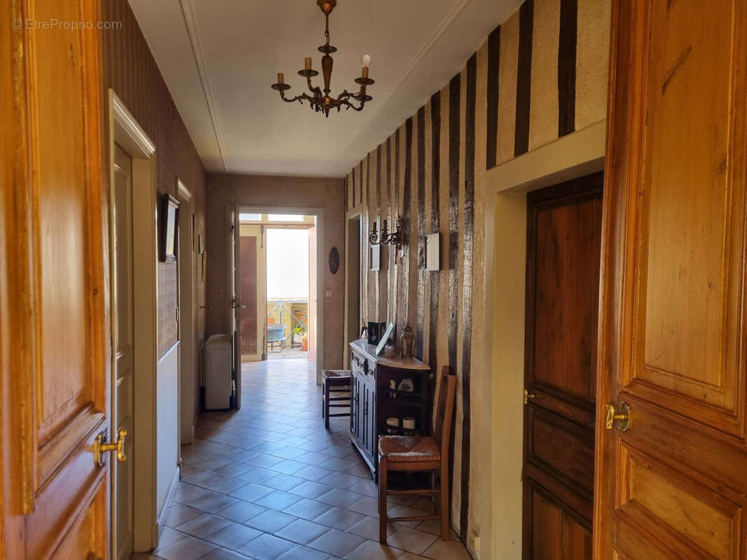 Maison à SAINT-CALAIS