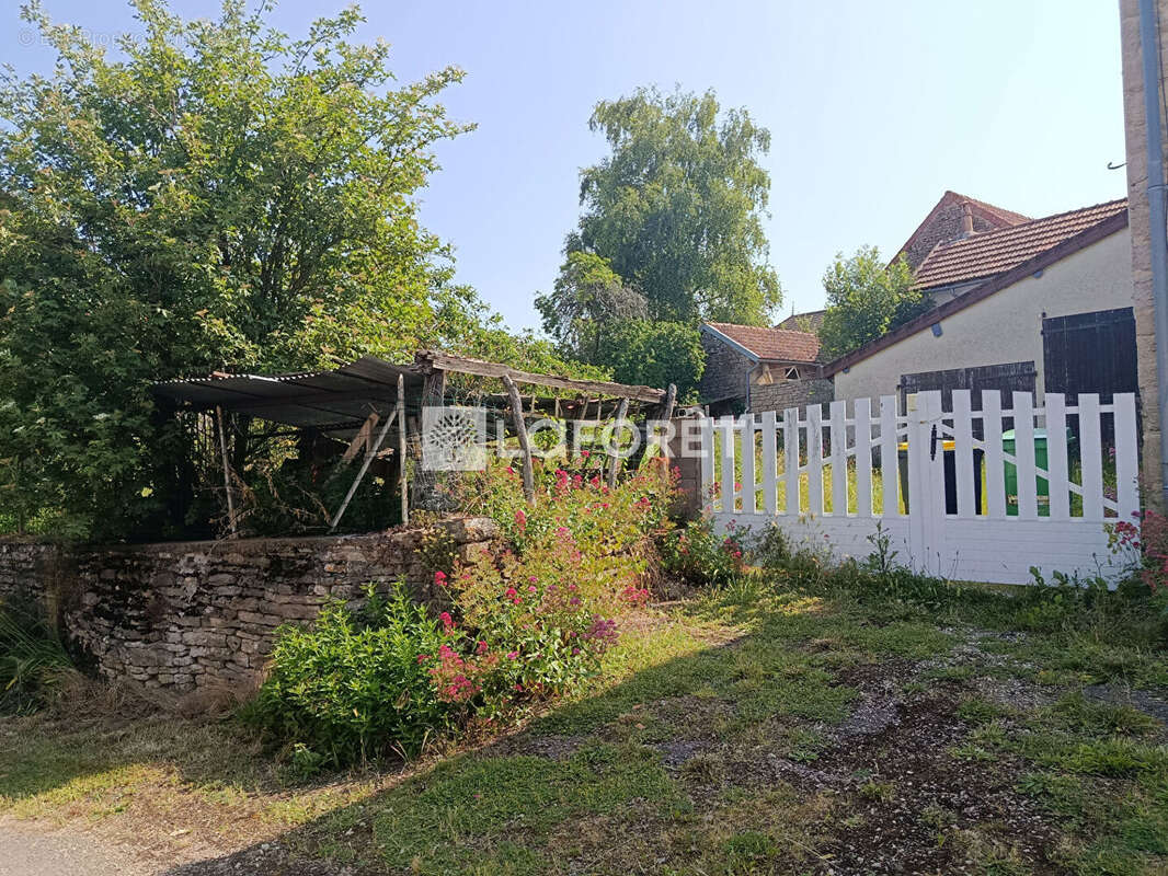 Maison à MARCILLY-OGNY