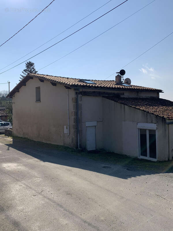Maison à MENOMBLET