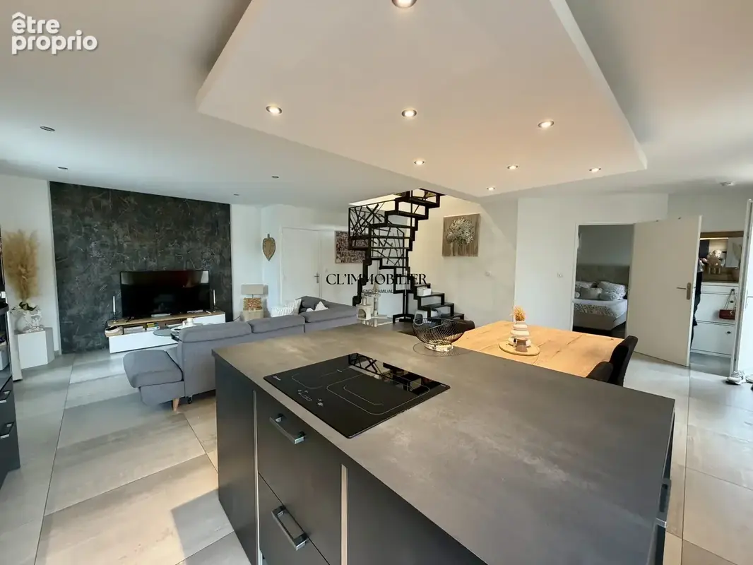 Maison 5 pièces 144 m² à vendre à Andrezieux-Boutheon (42160) - photo 4