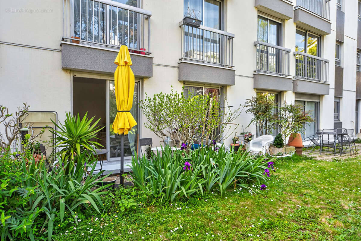 Appartement à PARIS-20E