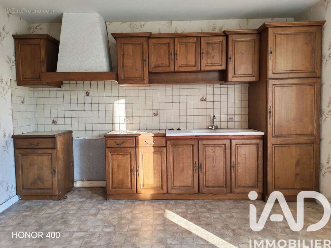 Maison 75 m² à Saint-Aubin-Du-Plain  - photo 2