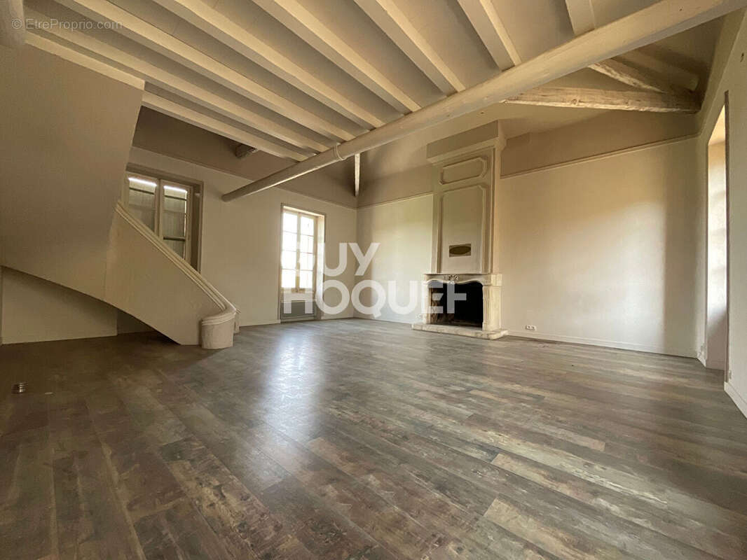 Maison à FONTAINE-DE-VAUCLUSE