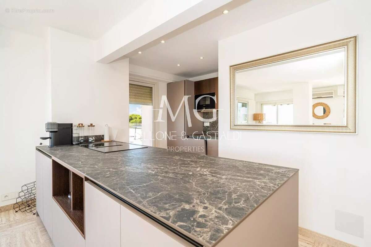 Appartement à LE CANNET