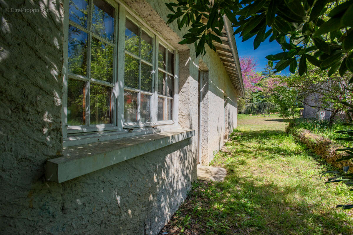 Maison +/- 114 m2, plein pied, 3chambres, garage, atelier, 2.5ha terrain - photo 16