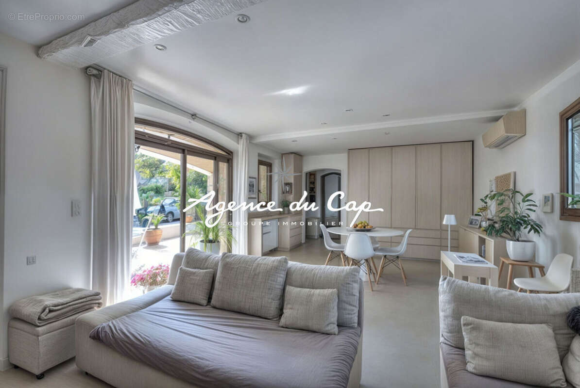 Maison à SAINT-RAPHAEL