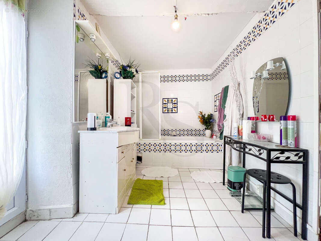 Maison à LOUGE-SUR-MAIRE