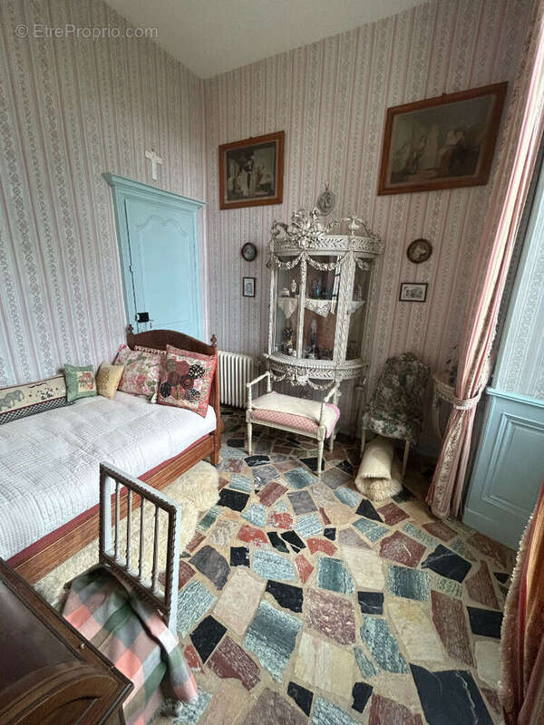 Maison à PARNE-SUR-ROC