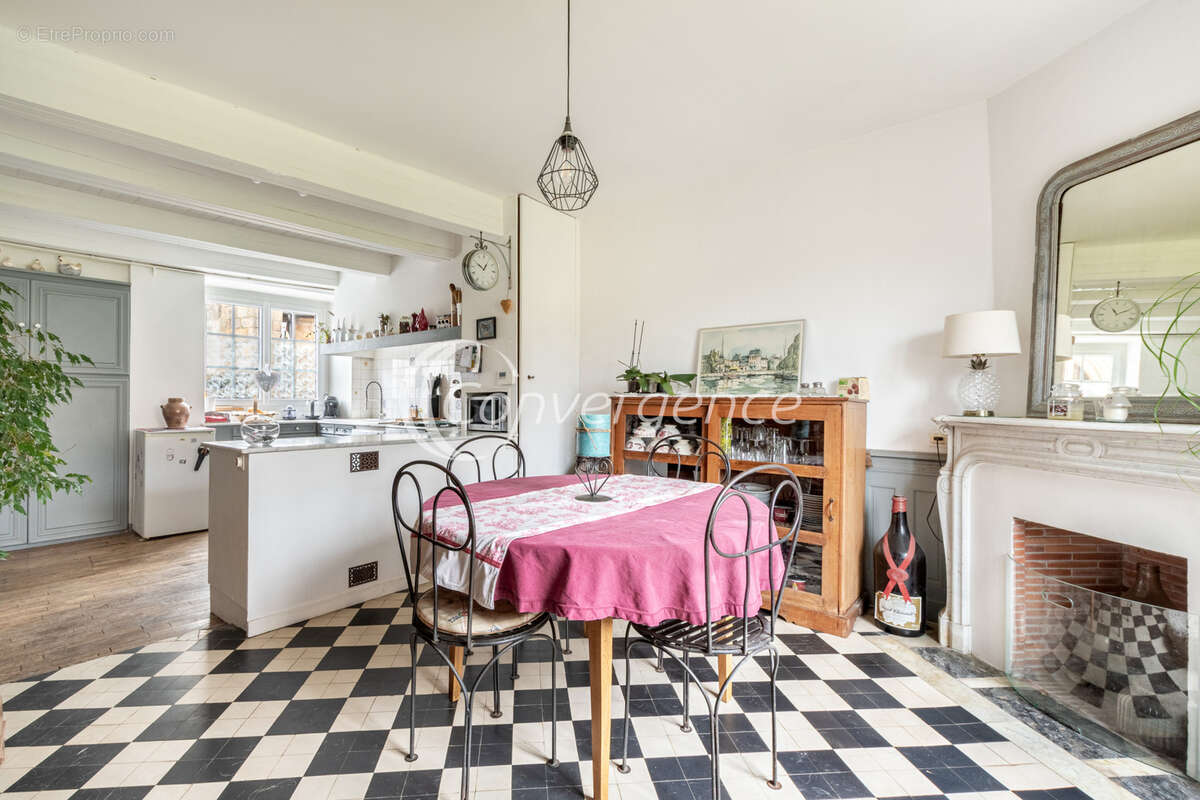 Maison à NIEUL