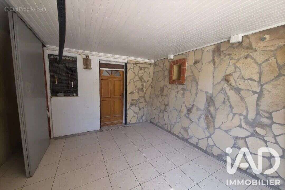 Maison 110 m² à Eze  - photo 6