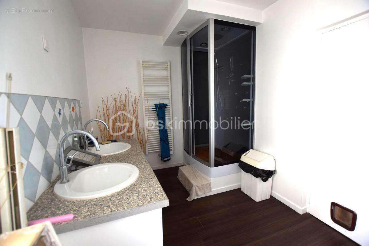 Maison à MONTMIRAIL