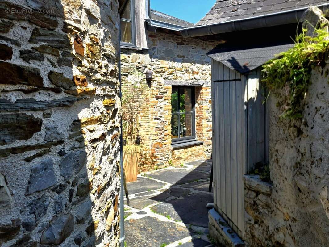 Maison à BAIN-DE-BRETAGNE
