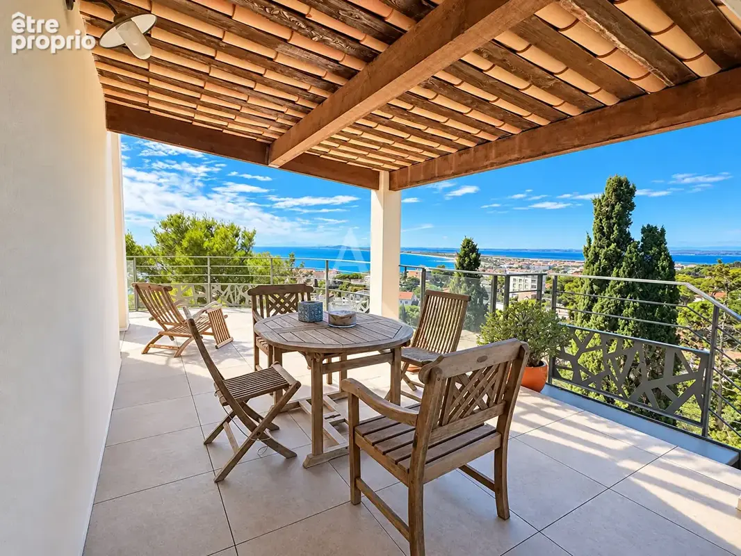 Maison Sete Mont Saint Clair 230 m² - photo 9