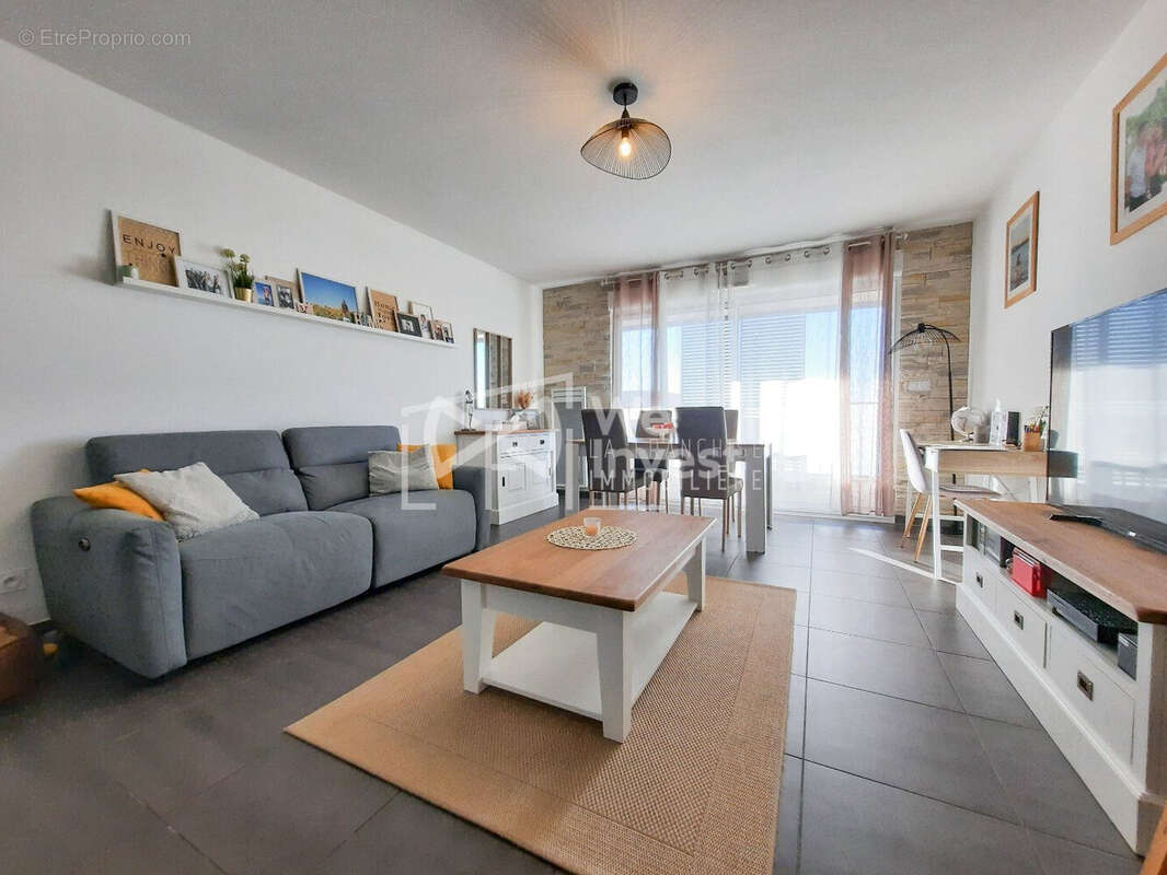 Appartement à LE CRES