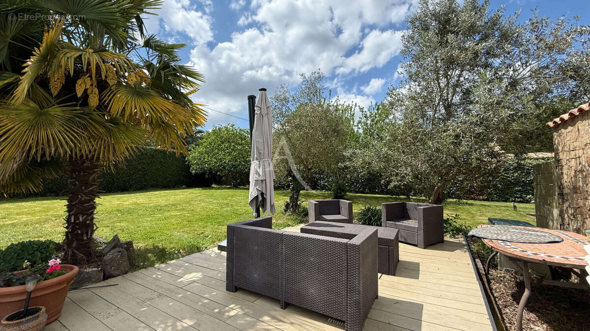 Maison à LES CLOUZEAUX