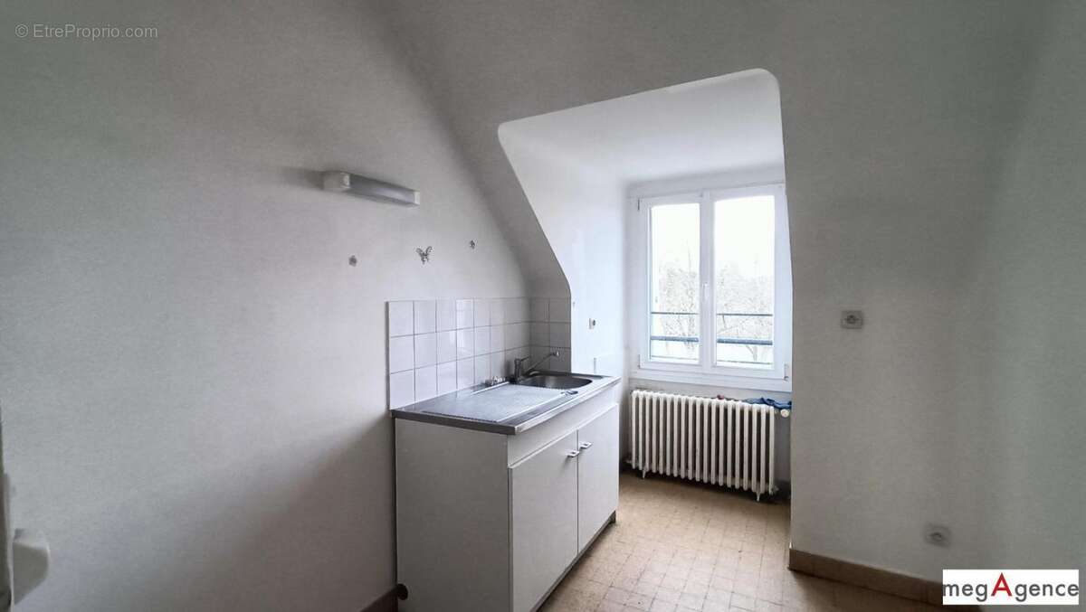 Appartement à LASSAY-LES-CHATEAUX