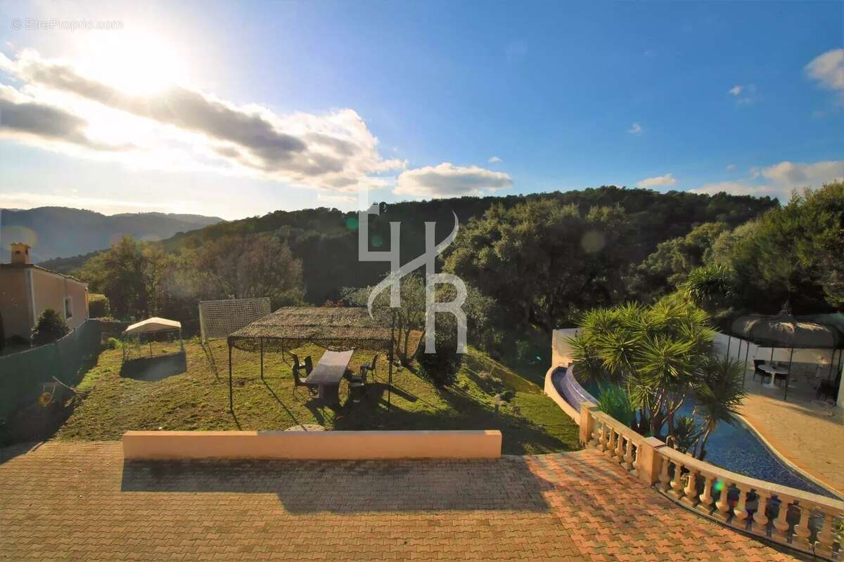 Maison à PEYMEINADE