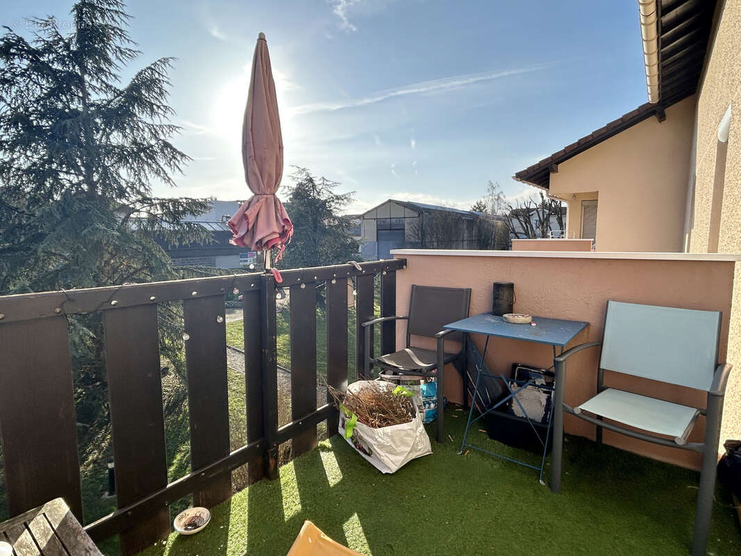 Appartement à CRAPONNE