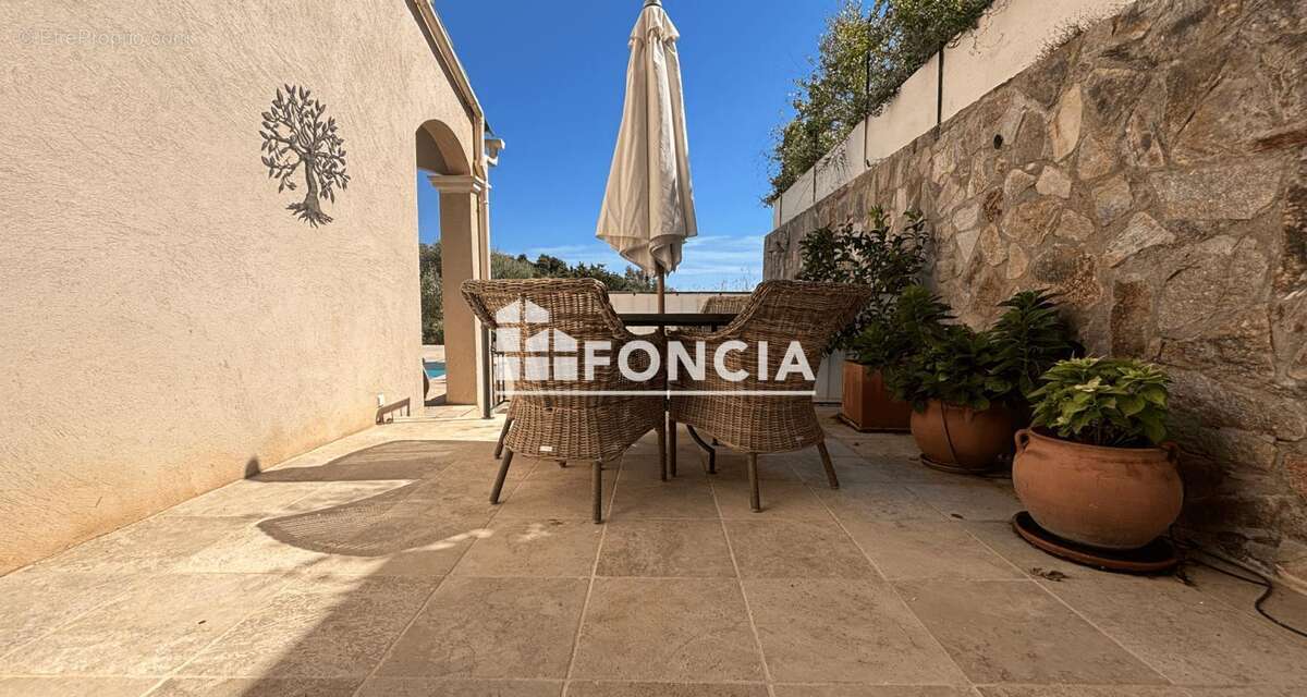 Maison à BORMES-LES-MIMOSAS