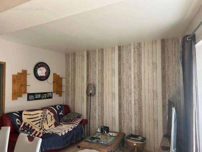 Maison à SAINT-SORNIN-LEULAC