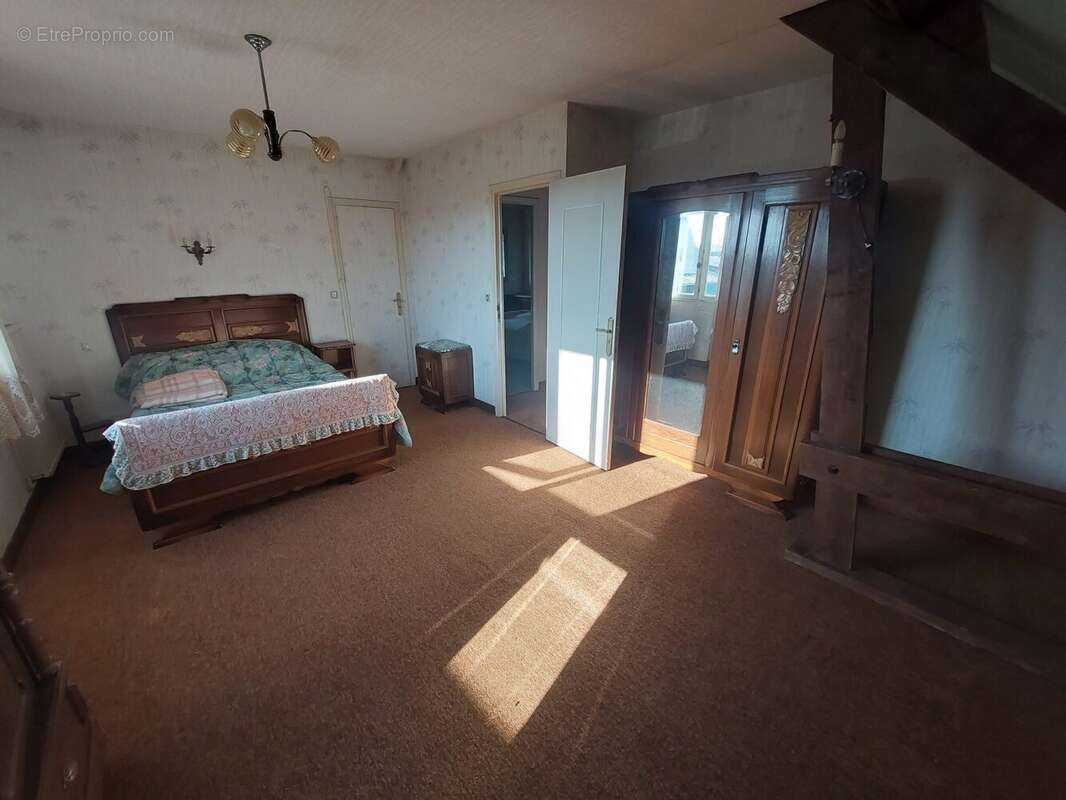 Maison à WARLINCOURT-LES-PAS