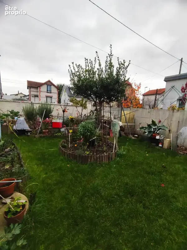 Aulnay Sud Boulevard de Strasbourg - Maison de 90m2 - 4 pièces - Sous-sol total - Jardin - Garage indépendant - photo 3