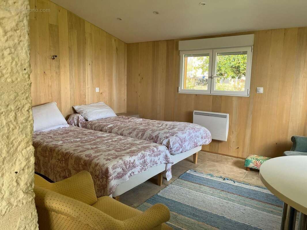 NK Gite bedroom
