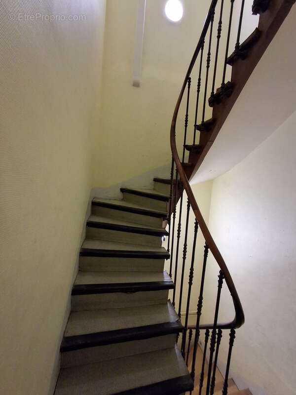 Appartement à LEZIGNAN-CORBIERES