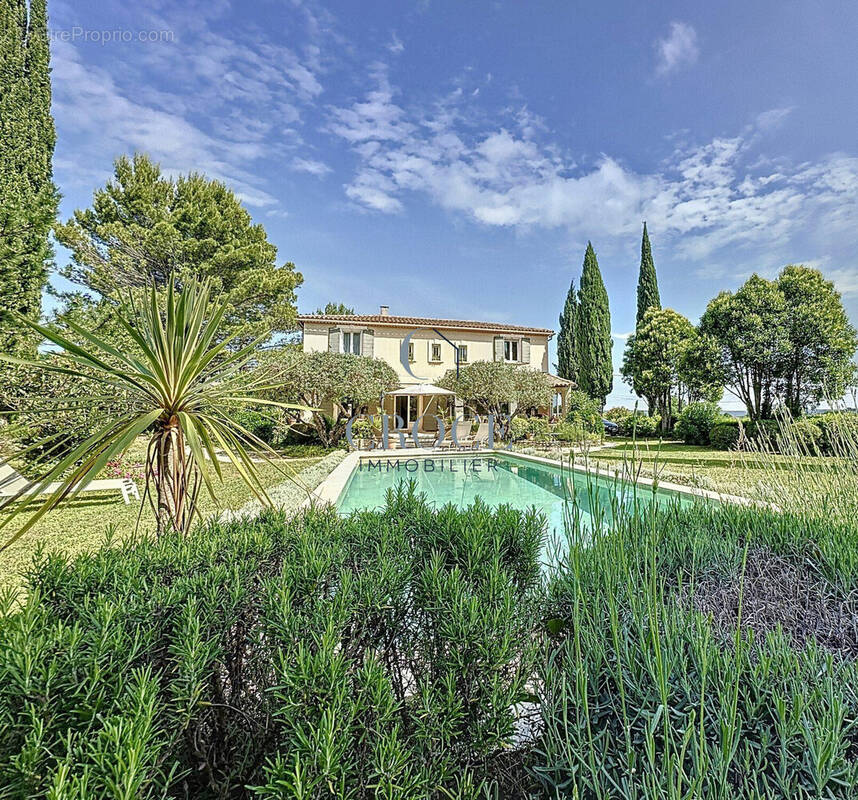 Maison à UZES