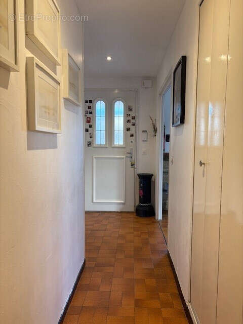Appartement à MAUGUIO