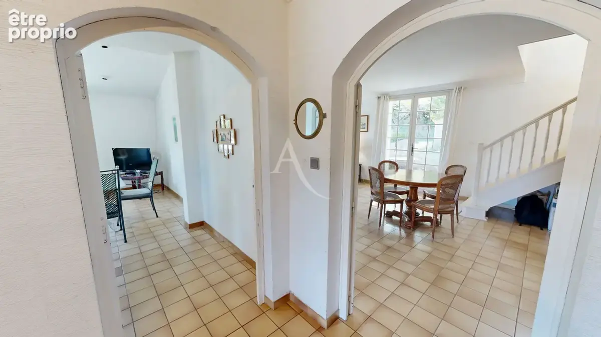 Charmante maison familiale 174m², 5 chambres avec jardin et Garage - photo 9